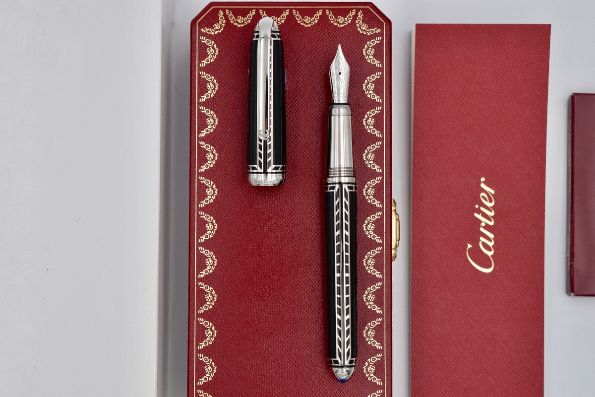 LOUIS CARTIER Railroad Decor Black Lacquer Limited Edition 422