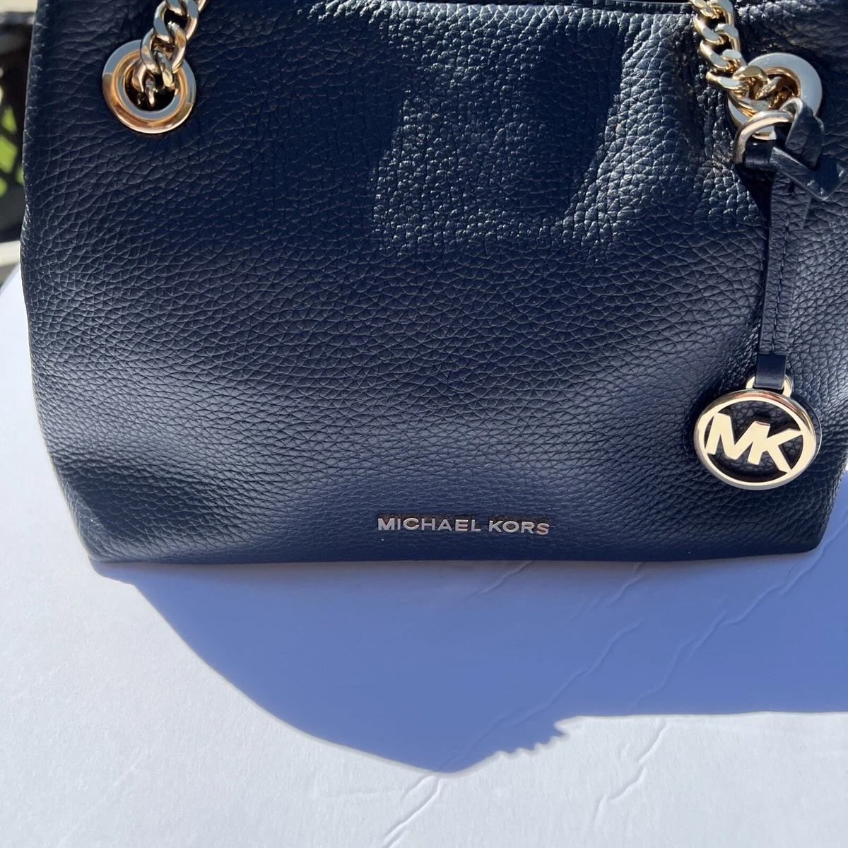 Michael kors black bag with gold chain 2025
