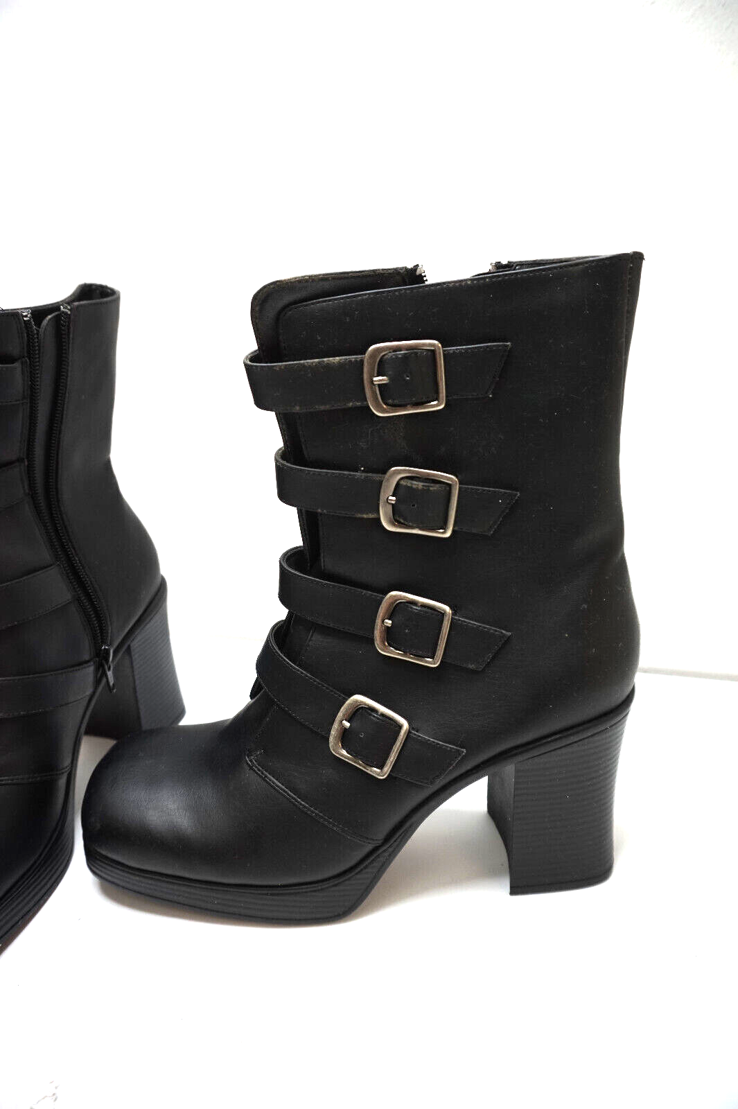 VINTAGE PLATFORM BOOTS FASHION BUG 