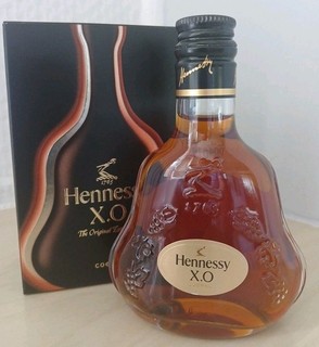 1 Miniature de Cognac Hennessy