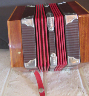 Vintage Silvertone Concertina Squeezebox Made In Italy 20 Button