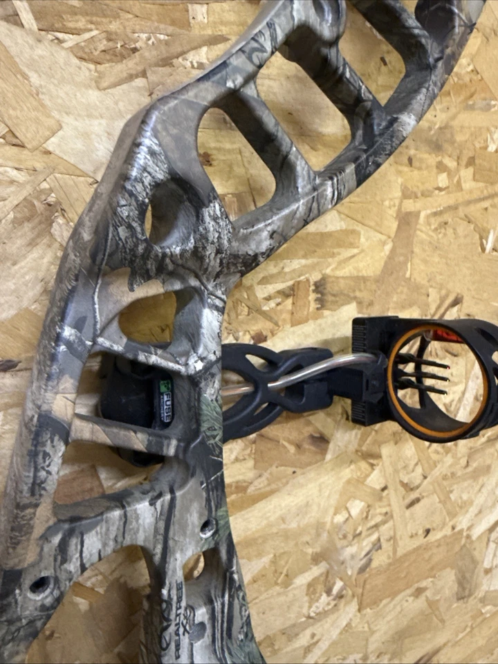 Arco compuesto Hoyt Power Max LH casi como nuevo incluye mira, ahorradores de extremidades Foto 2 de 4