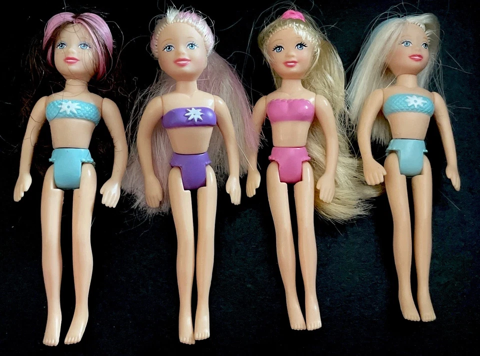 Polly Pocket Wild Waves Shipwreck Cove Play Set~ 4 Dolls, Incomplete - Image 2 of 3