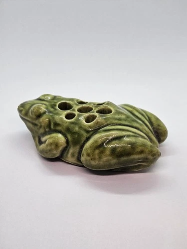 HTF Vintage Brush Mccoy Pottery Green Flower Frog 7 hole Unglazed bottom 060