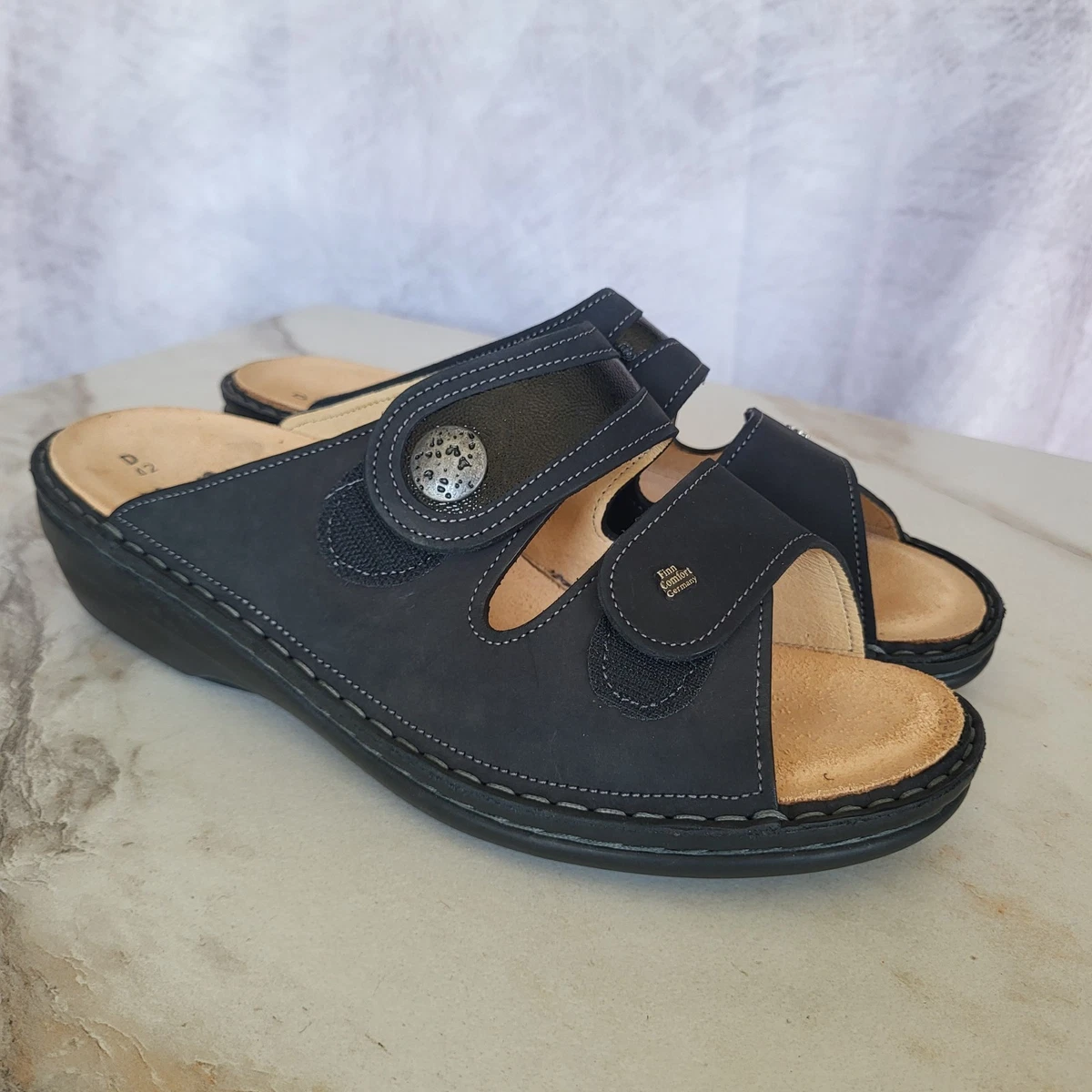 Finn Comfort Black and Brown Woman\'s Sandals Sz 8 like NEW perfect condition Amazon.com | Finn Comfort Women main image 2