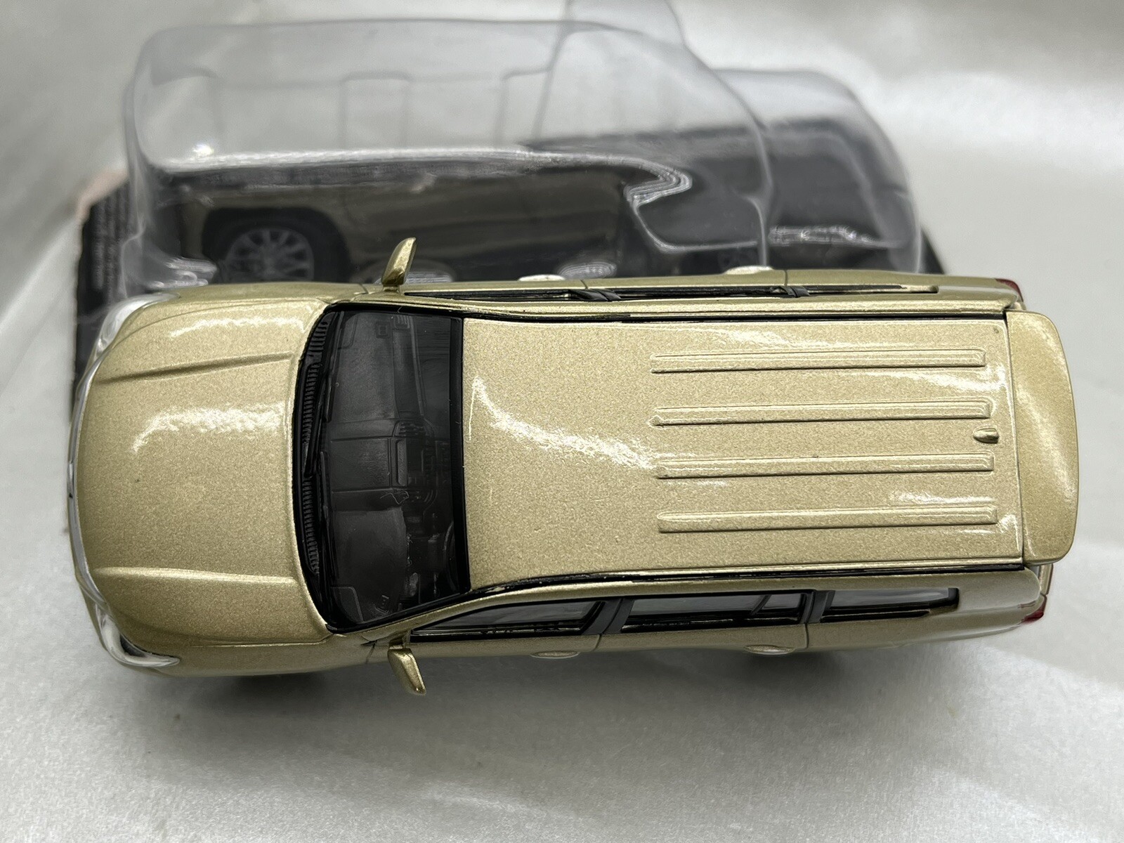 Picture 4 of 6