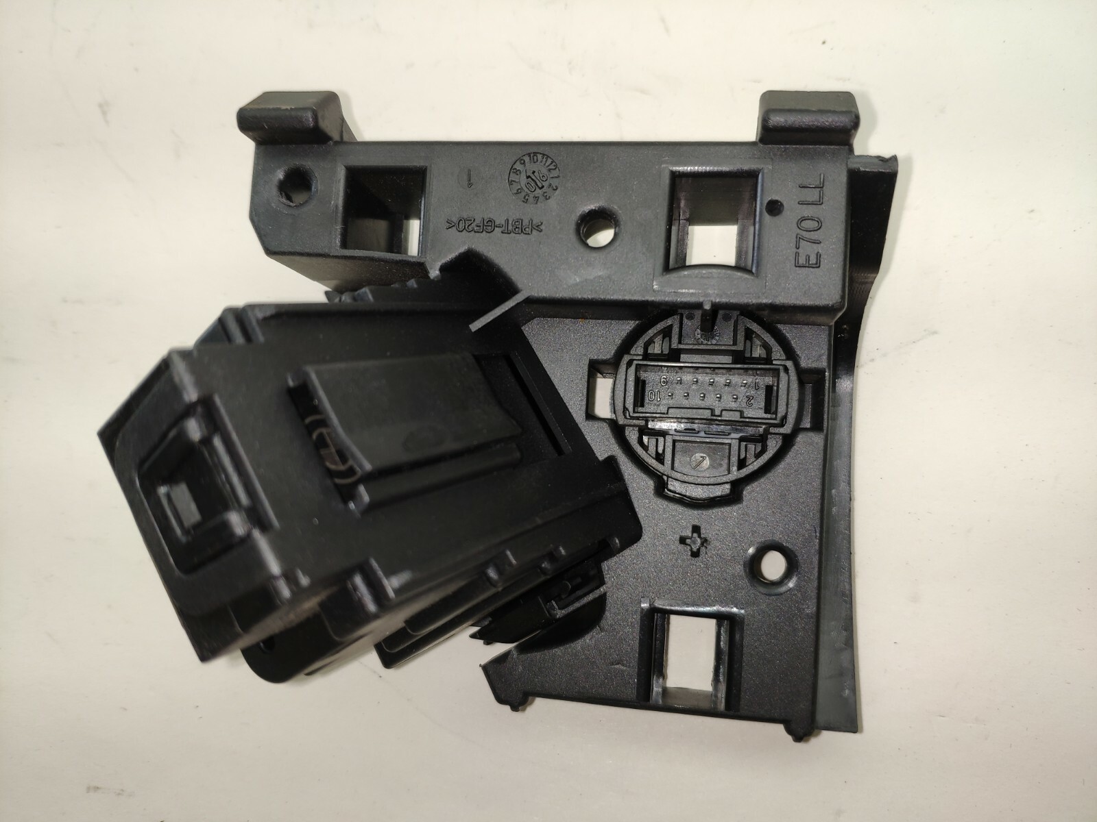BMW E70 X5 06-13 X6 E72 07-14 STOP START SWITCH 61316966714 