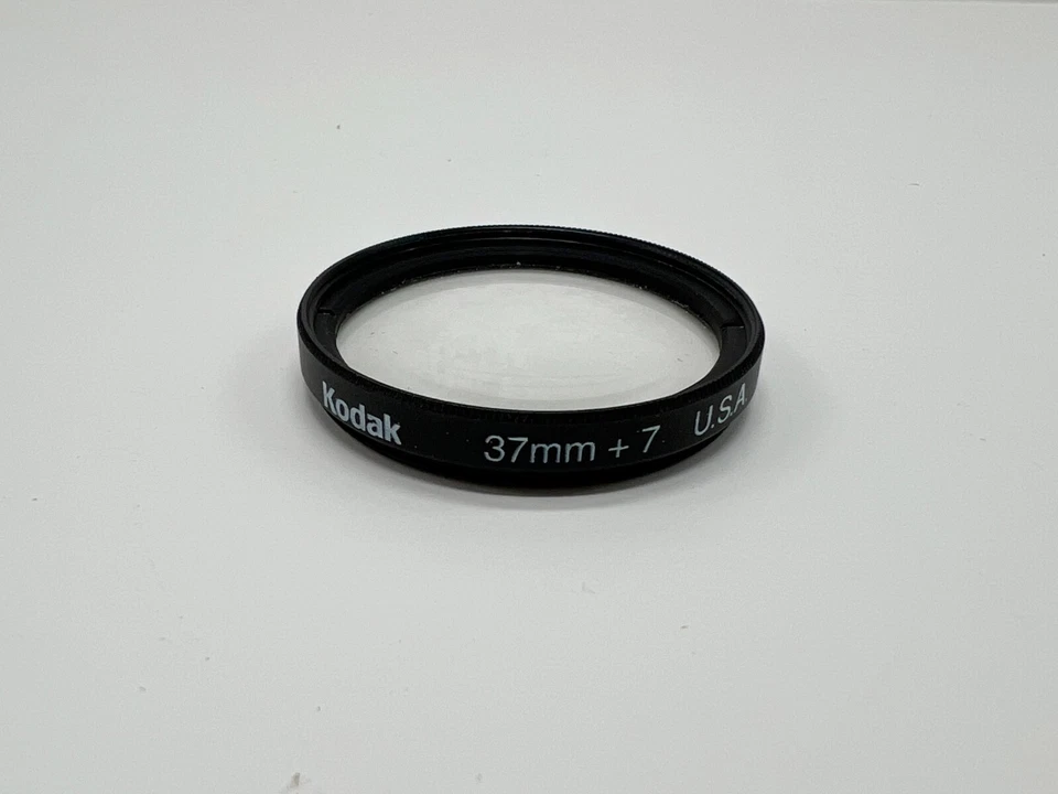 Tiffen Kodak Lens Filters 37mm +7 +10 Circular Polarizing Star 4pt 2mm with case - Image 3 of 4