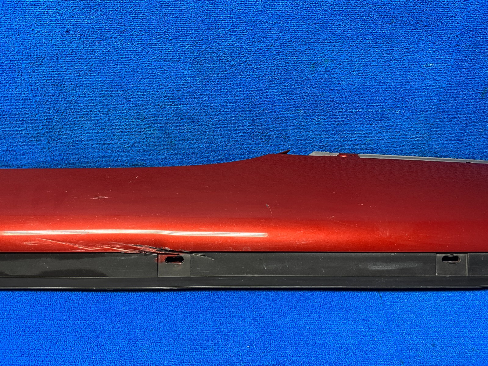 2007 - 2010 BENTLEY CONTINENTAL GTC LEFT DRIVER SIDE SKIRT ROCKET PANEL RED OEM