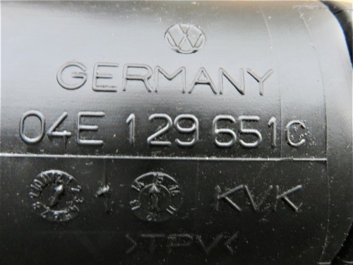 VW POLO 2015 - 5 DOOR - AIR INTAKE PIPE HOSE - 04E129651C - Picture 2 of 2
