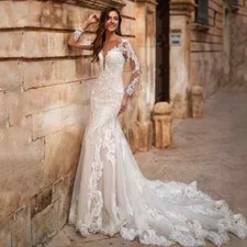 Elegant Mermaid Wedding Dresses O-Neck Long Sleeved Lace Appliques Bridal Gowns