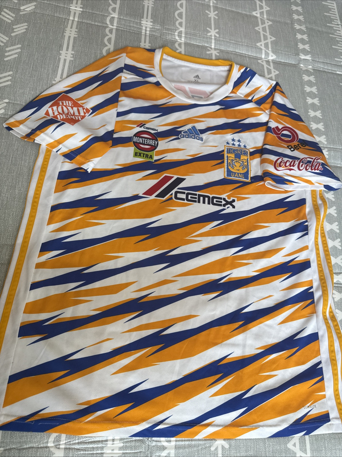 Tigres Jersey