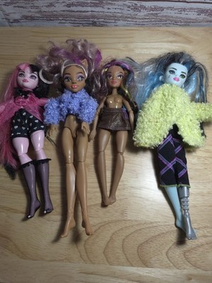 Monster High Fashion Dolls Lot of 4 Year 2022-2023 Frachise by Mattel