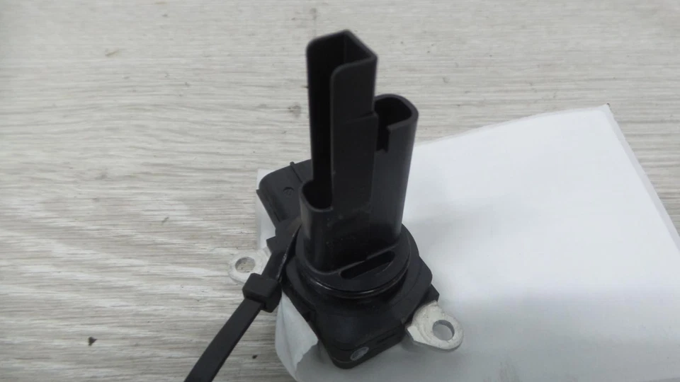 TOYOTA COROLLA AIR FLOW METER 1.8, 2ZR-FE, ZRE152/153R, 12/08-10/13 2011 1800 - image 3 of 4