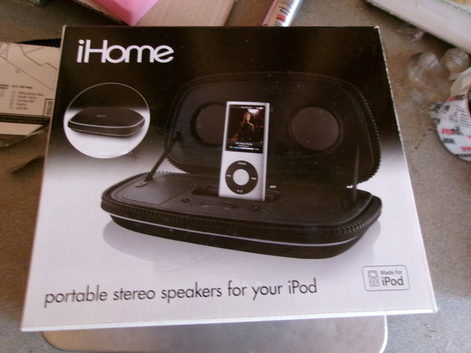 New iHome iP45BZ Portable Stereo Rechargeable Speaker System for iPhone/ipod B