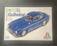 Italeri 3645 Mercedes-Benz 300SL Gullwing model kit