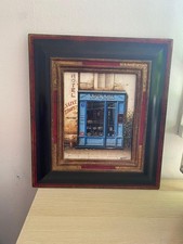 Façade  Tropezienne  oeuvre originale de  l'artiste Jean Baptiste Delarue