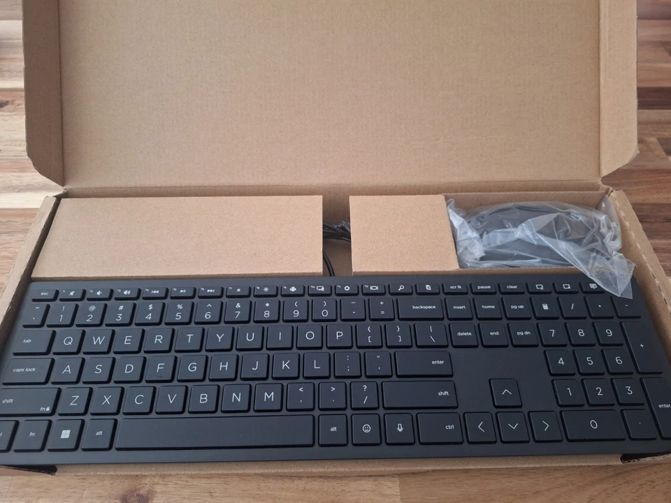 NEW IN BOX HP  Wired Keyboard and Mouse Combo 3X - Image 3 of 3