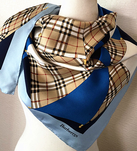 新品 BURBERRY 8088138 A3888 シルクスカーフ 新品 BURBERRY 8088138 A3888 シルクスカーフ