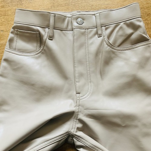 ABERCROMBIE & FITCH 90s Straight Ultra High Rise Pant Vegan Leather Sz 26/2 - Picture 2 of 5