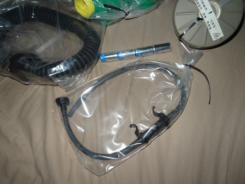 ISRAEL NEW PROTECTIVE HOOD KIT WITH BLOWER LARGE SIZE GAS MASK SEALED 2008 - Picture 7 of 8