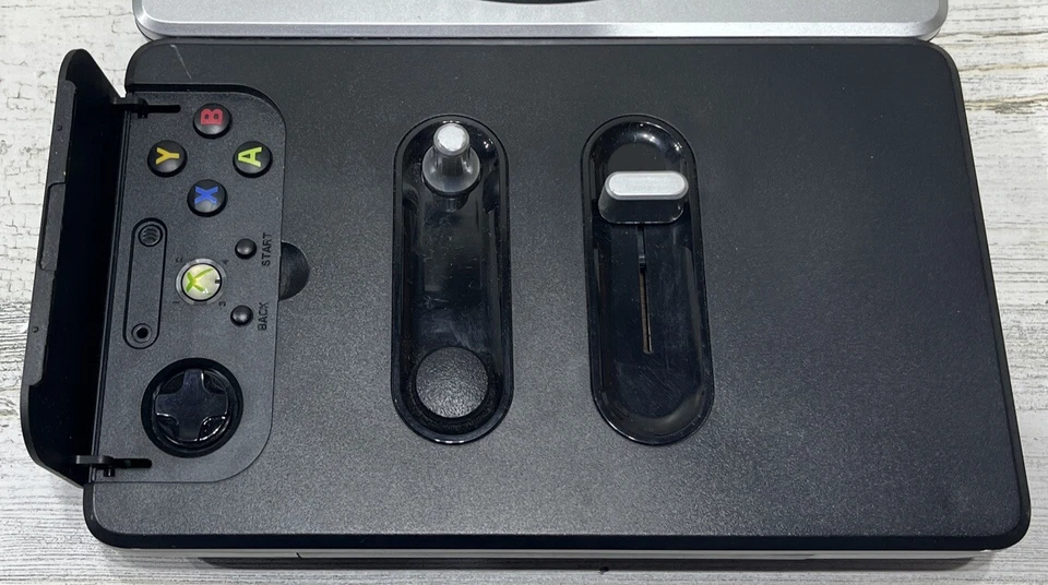 Пара беспроводных проигрывателей DJ Hero для Xbox 360 95849.809 непроверенные - Изображение 3 из 4