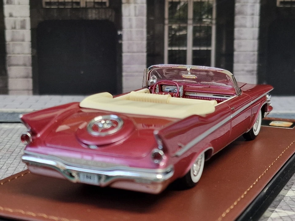 GLM MODELS 1/43 - IMPERIAL CROWN CABRIOLET OPEN 1961 - Immagine 2 di 4
