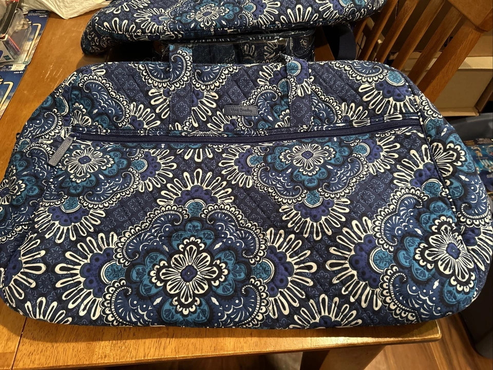 Vera Bradley Juego de Bolsas de Viaje Bolsas de Lona para Prendas, Organizador de Maquillaje, 5 Piezas Foto 2 de 4