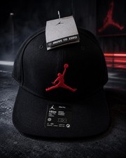 Air Jordan Nike Pro Jumpman Classics Snapback AR2118-010 Infrared Black Hat Cap