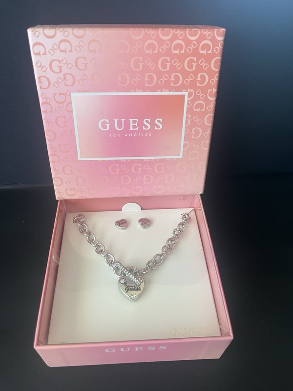 GUESS Box Set of Necklace and Earrings New In Box Jewelry Lot Heart Pendant