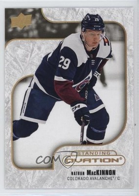 2022 Upper Deck Ovation Standing Gold Spectrum 118/250 Nathan MacKinnon #11 19cz