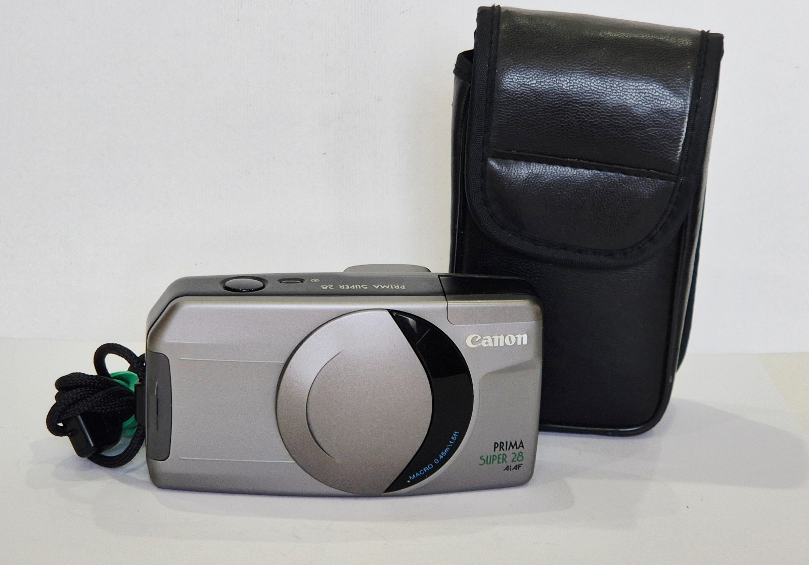 Canon Prima Super 28 con obiettivo 28-70mm Ai AF 1:5.6-7.8 + custodia