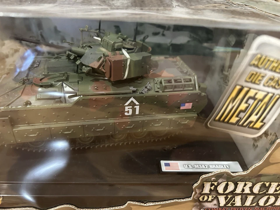 Unimax Forces of Valor 1:32 U.S. M3A2 Bradley, OIF Baghdad 2003, No. 90303 - Image 4 of 4