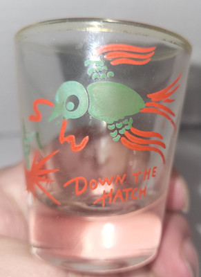 Vintage 'Down The Hatch' Shot Glass Mama Feed Baby Bird Green Red MRBx26