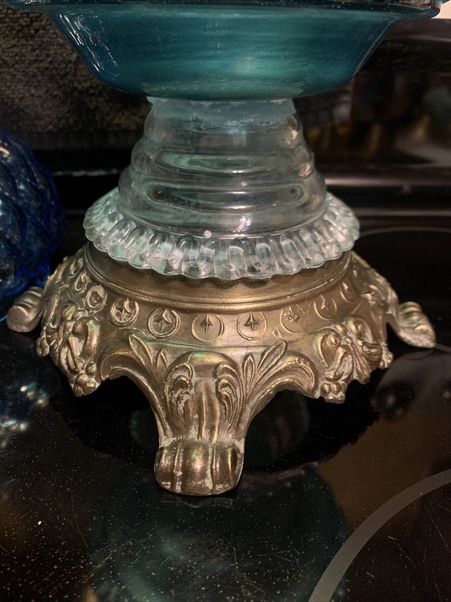 Vintage Fenton Blue Glass Diamond Quilted Oil Lamp With Shade