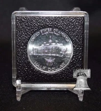 30mm Half Dollar 2x2 Coin Holder Display QUADRUM INTERCEPT Capsule Snap + Stand