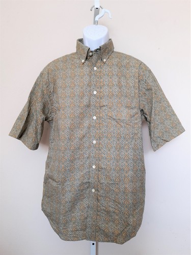 Vintage Roundtree & Yorke Men's Short Sleeve Button Front Collared Shirt Olive M