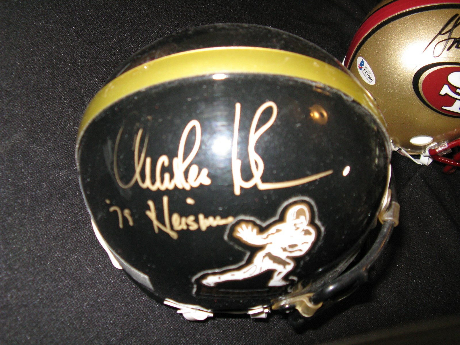 charles white Autographed Signed USC Trojans Heisman Mini Helmet Beckett 