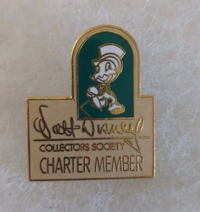 Walt Disney Collectors Society WDCS Charter Member Jiminy Cricket Pin 