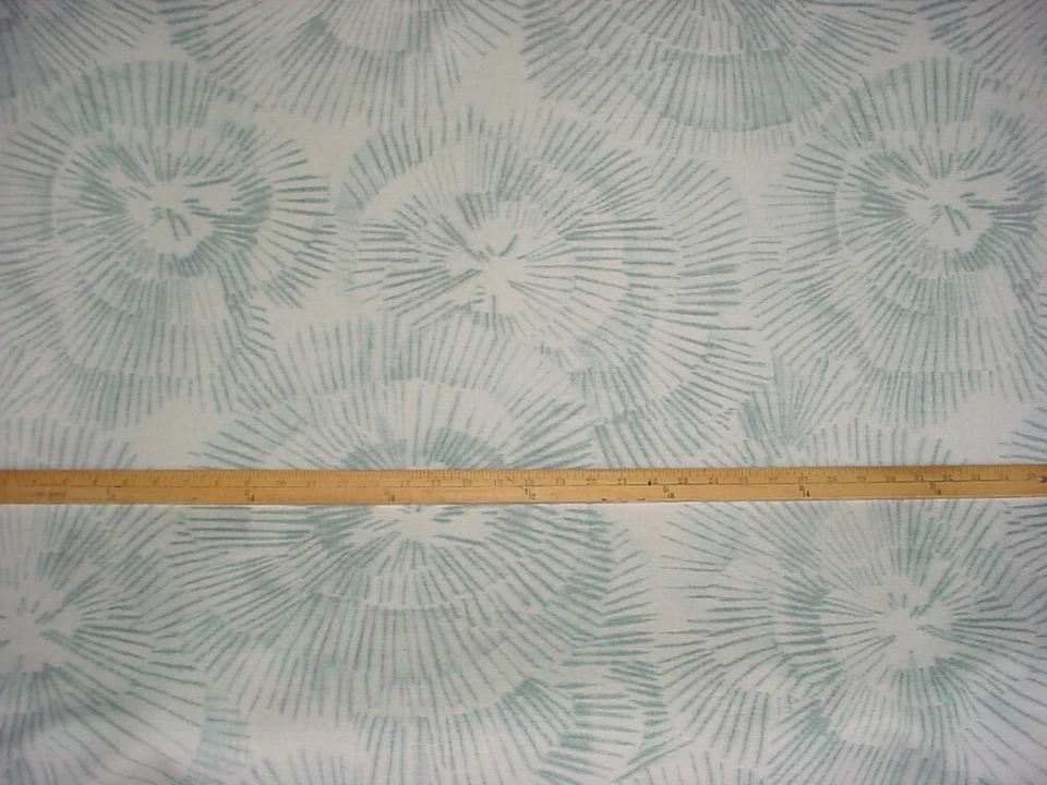 Tela de tapicería de lino estampada verde Ming Linework Kravet Couture Linework 2-7/8 años Foto 2 de 4