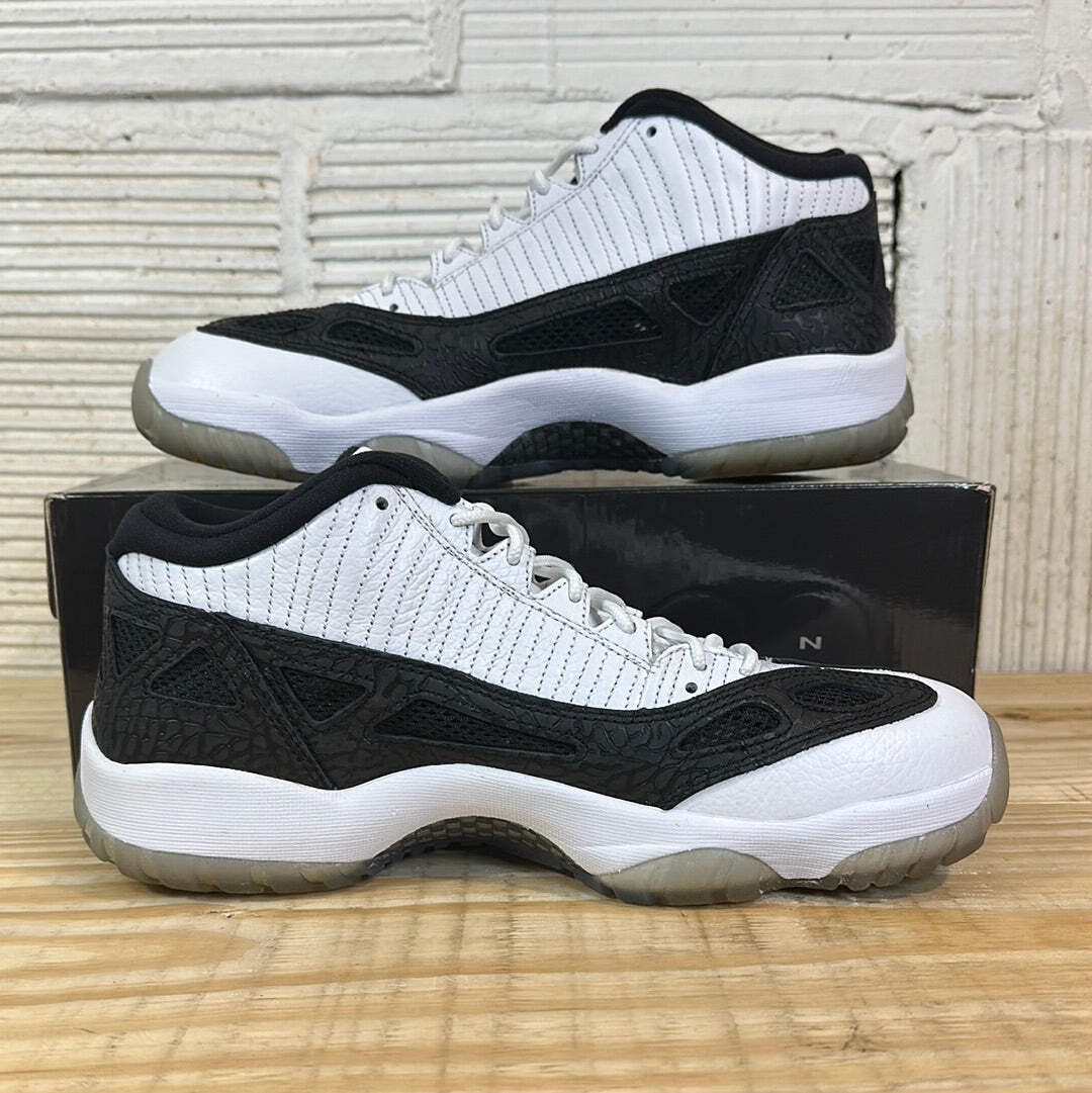 NIKE Air Jordan 11 Retro Low ホワイト/ブラック Air Jordan 11 Retro Low IE 'White/Black' Men's Size 9.5 NEW