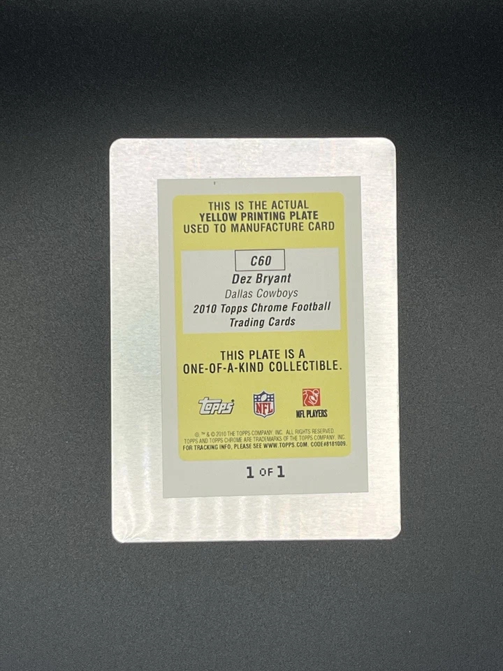 2010 Topps Chrome Dez Bryant Yellow Printing Plate 1/1 Dallas Cowboys Legend - Image 2 of 2