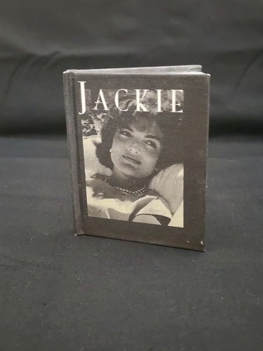 Jackie Kennedy Onassis Mini Book Andrews McMeel Pub Gift Miniature - Picture 2 of 20