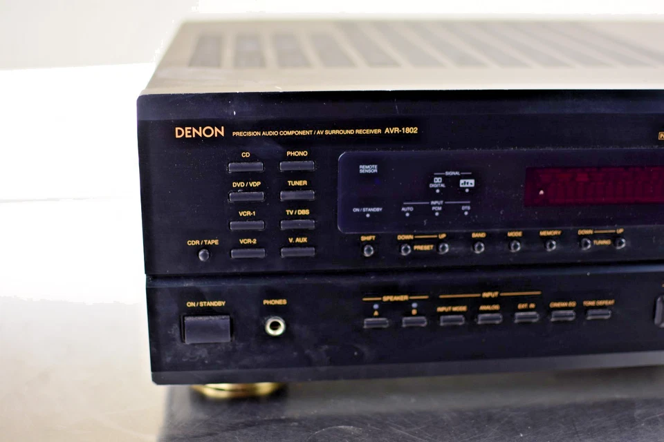 Receptor de sonido envolvente AV Denon AVR-1802 de colección - 5,1 canales Foto 2 de 4