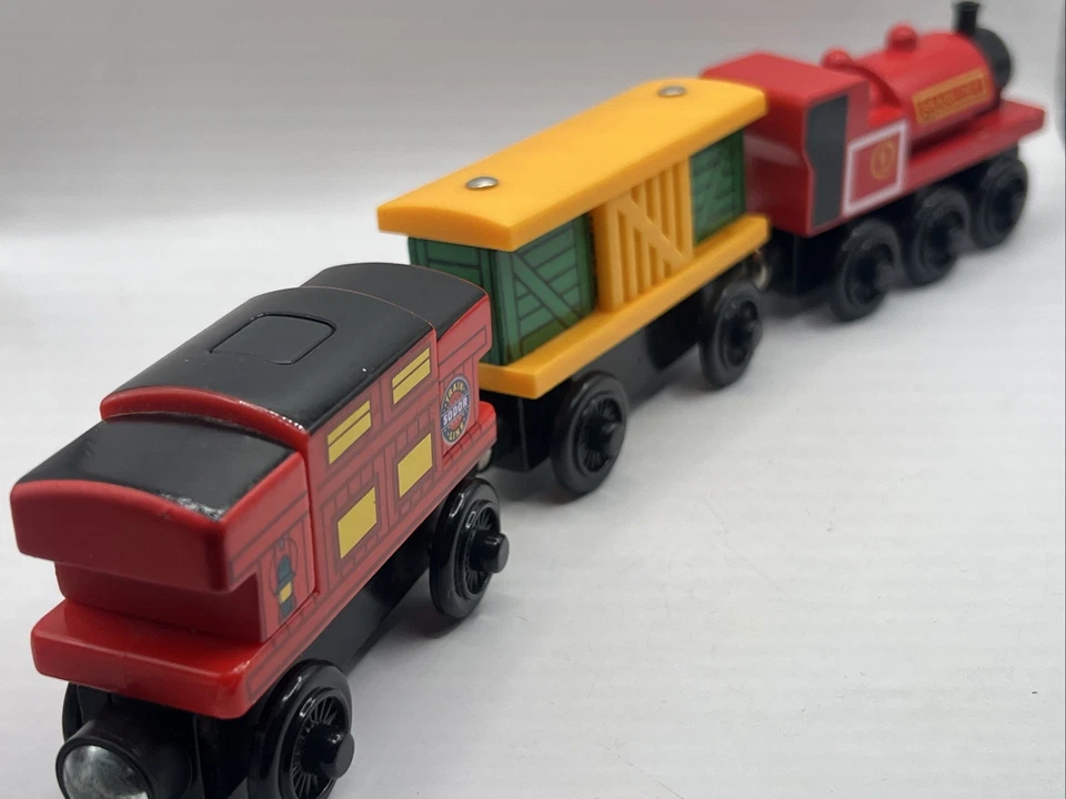 Thomas Friends деревянный железнодорожный поезд лот SKARLOEY, коробка автомобиля и музыкальный вагон б/у в отличном состоянии - Изображение 2 из 4