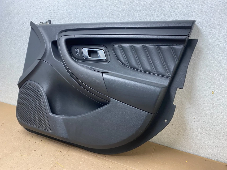 Painel interno da porta dianteiro direito Ford Taurus 2013 a 2019 fabricante de equipamento original M4046 DG - Imagem 2 de 4