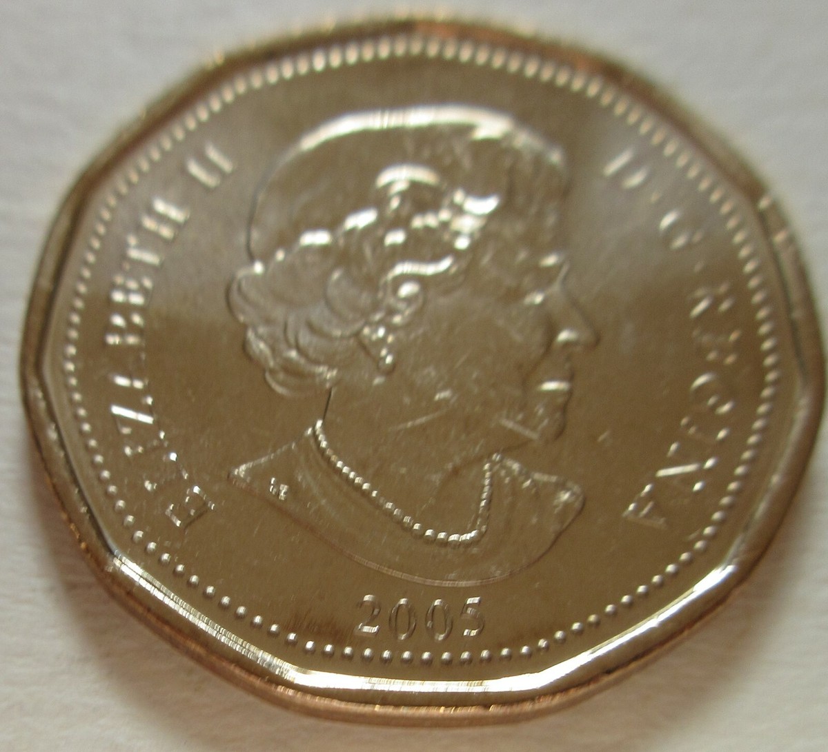 2005 Canada Terry Fox Loonie Coin. UNC. Commemorative One Dollar