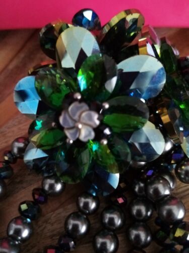 Butler & Wilson Green Aurora Borealis Flower Stretch Bracelet & Crystal Boxed - Picture 11 of 24
