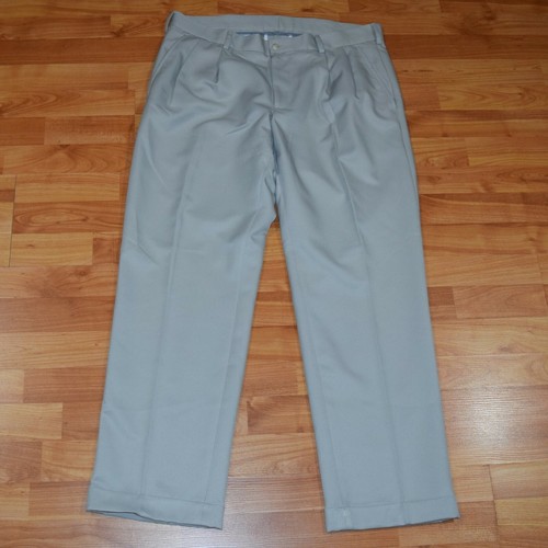 VAN HEUSEN Traveler Pant Men's Sz 34 X 30 Beige Pleated Dress PANTS EUC eBay