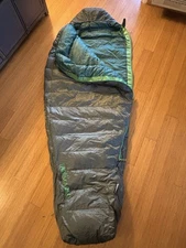 Therm-a-Rest Questar 32F Down Sleeping Bag